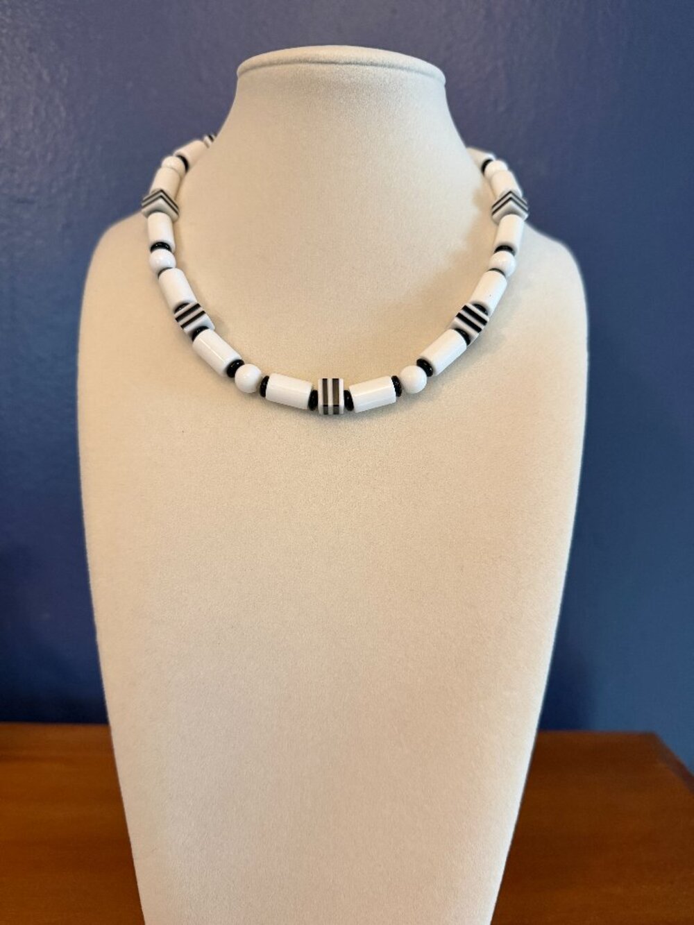 Vintage 1960s Mod Black White Geometric Beaded Choker Necklace